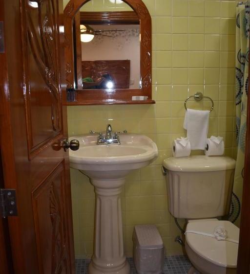 هتل Villa Pajaros