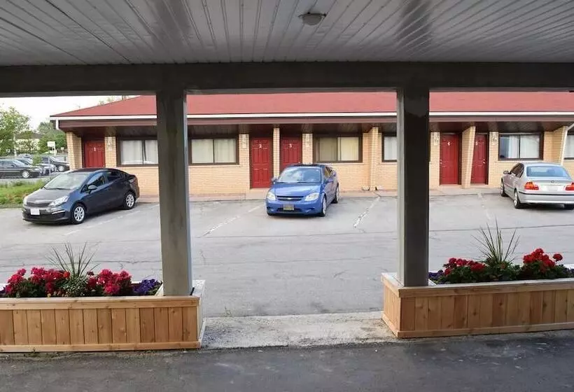 Lundy's Motel