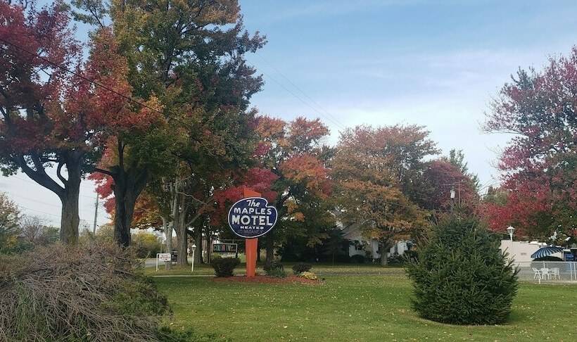 Maples Motel