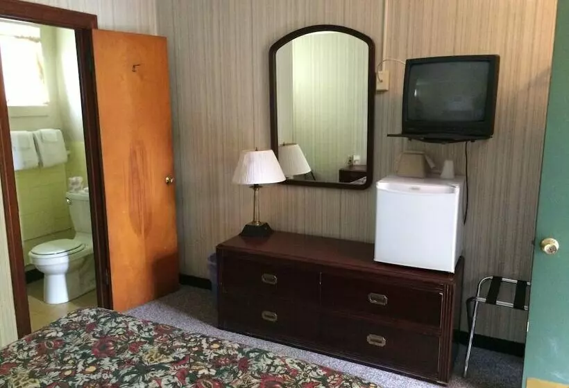 Maples Motel