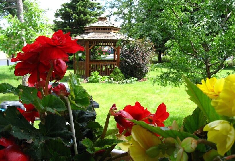 Stratford Suburban Motel