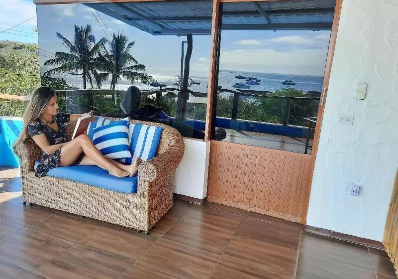 ベッドアンドブレックファースト Galapagos Casa Playa Mann