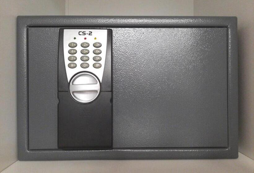 تختخواب و صبحانه Korona Panzió