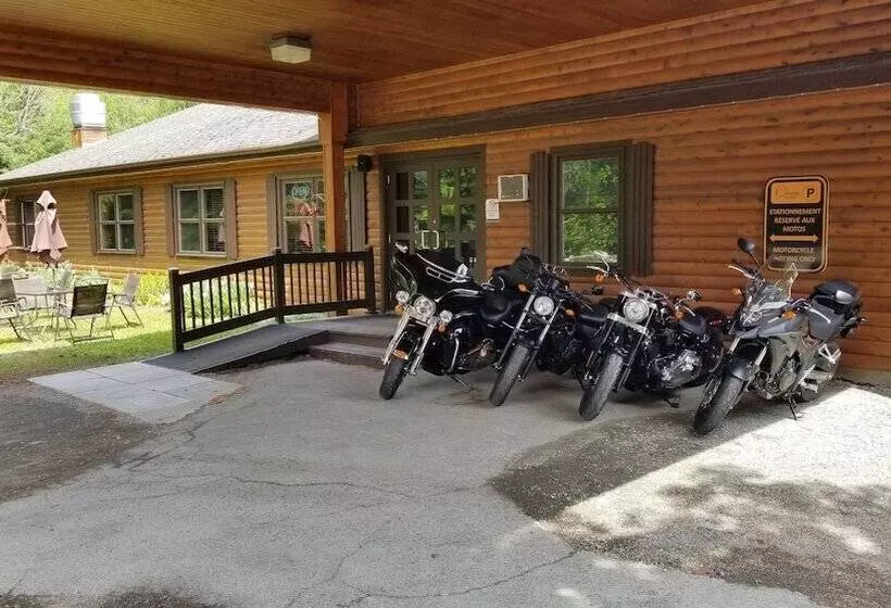Hotelli Auberge De La Vallée