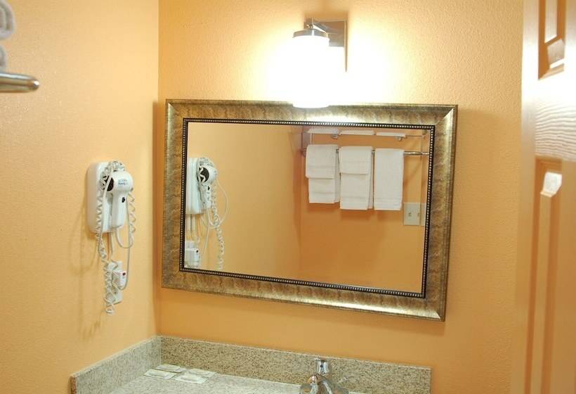 ホテル Blue Sky Inn Glens Falls Saratoga Lake George