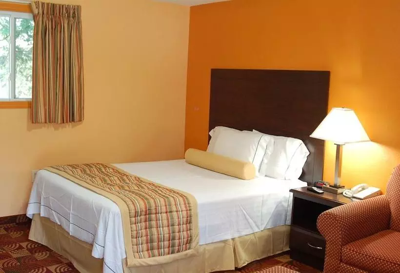 ホテル Blue Sky Inn Glens Falls Saratoga Lake George