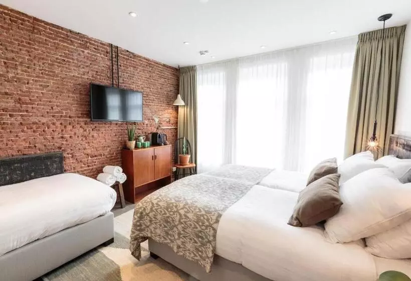 Hotel Dwars