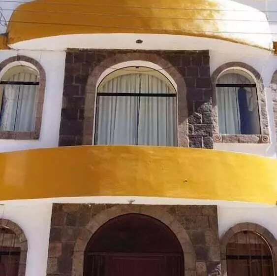 هتل Maravillas Del Colca