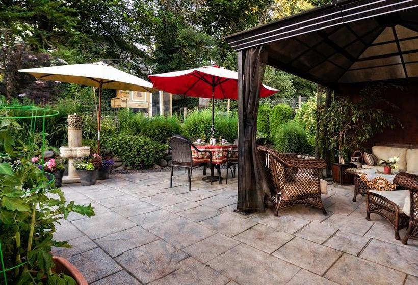 Otel Seasons Above The Bay Guest Suites And B&b