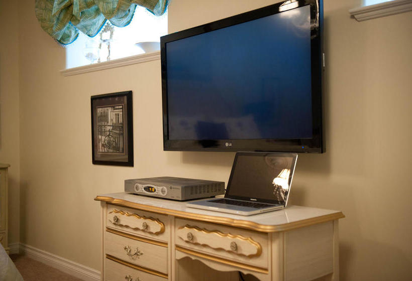 Otel Seasons Above The Bay Guest Suites And B&b