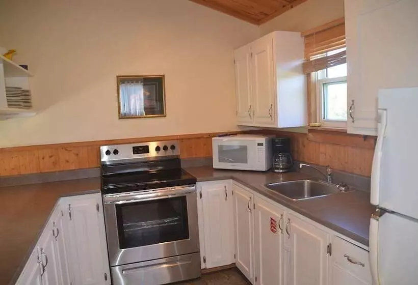هتل Sundance Cottages