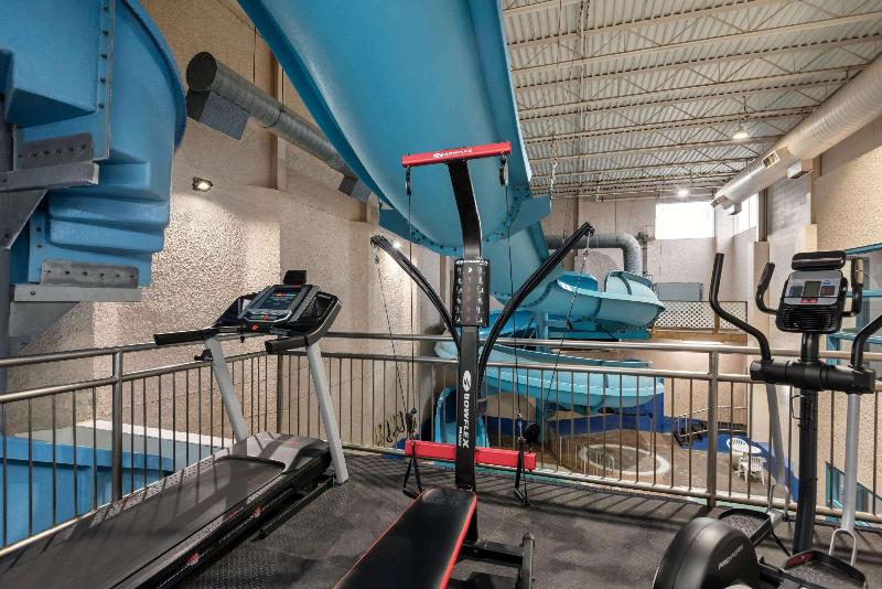 هتل Travelodge By Wyndham Brandon