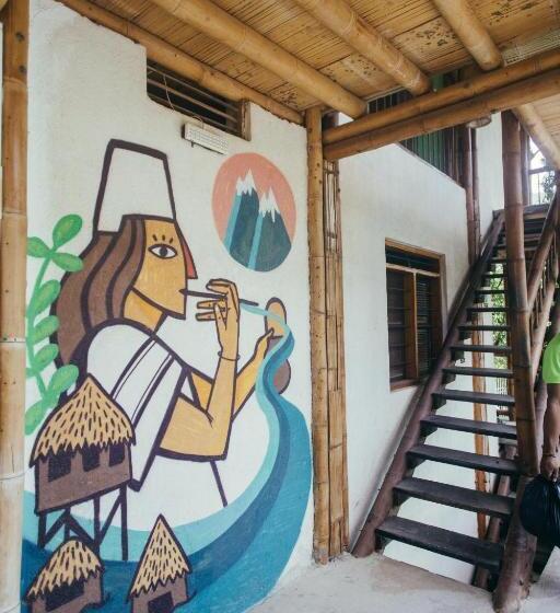 La Tortuga Hostel
