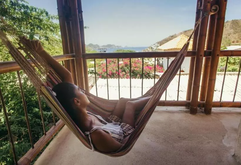 La Tortuga Hostel
