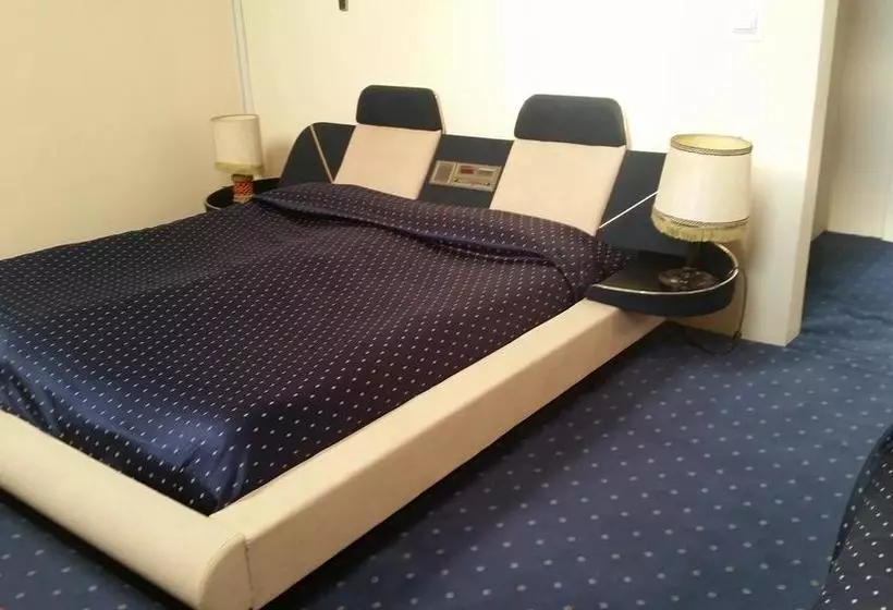 تختخواب و صبحانه Vila Monica