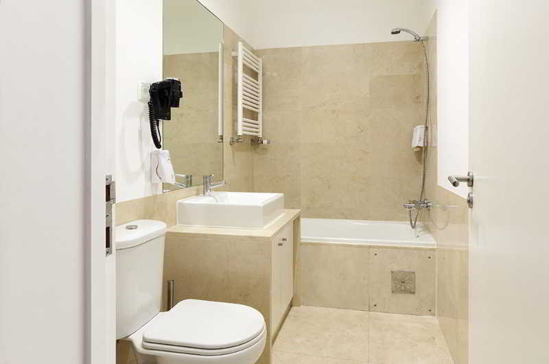 Hello Lisbon Bairro Alto Apartments