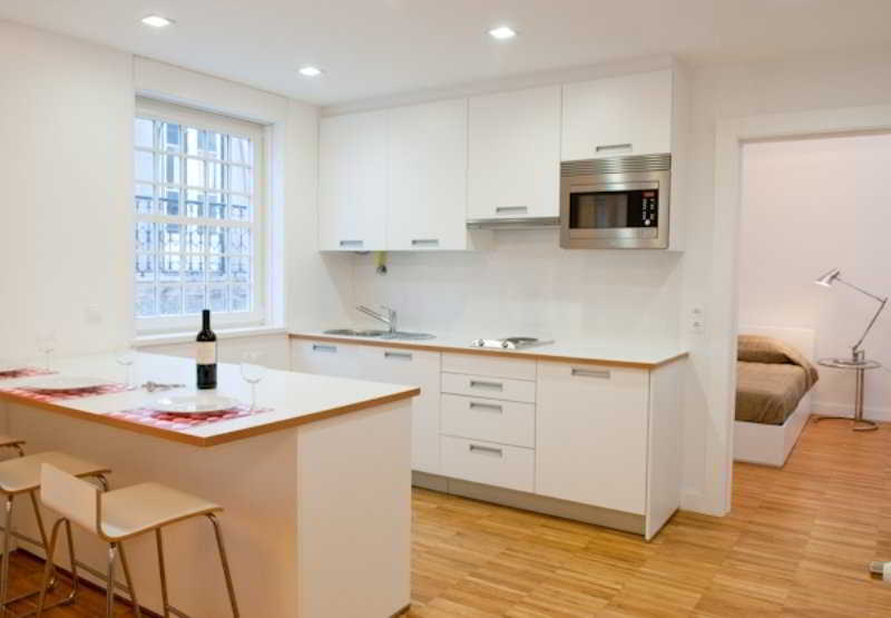 Hello Lisbon Bairro Alto Apartments