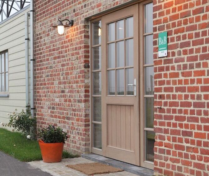 ホテル B&b Back2front