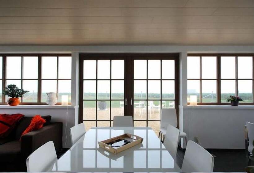 ホテル B&b Back2front