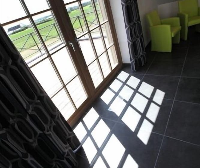 ホテル B&b Back2front