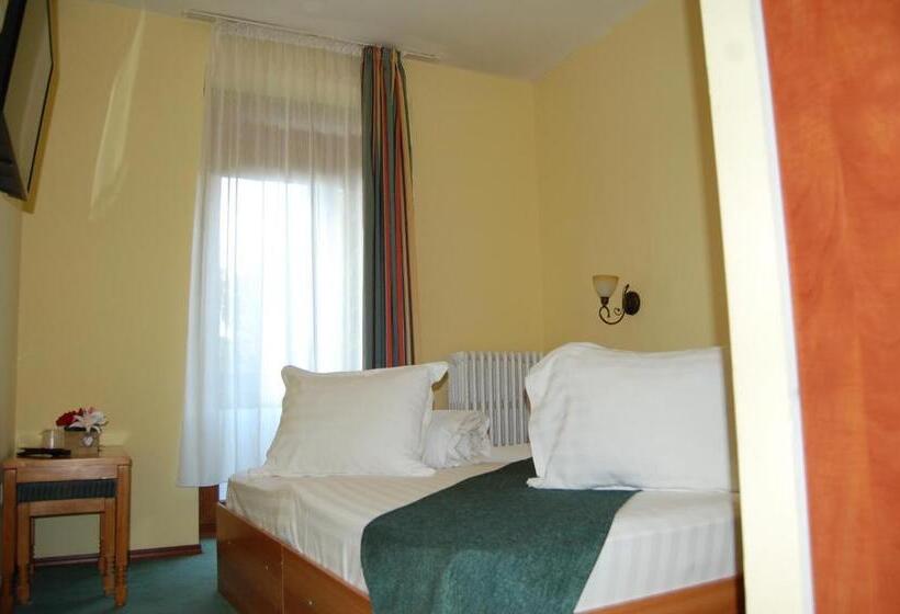 호텔 Bucegi Portile Regatului