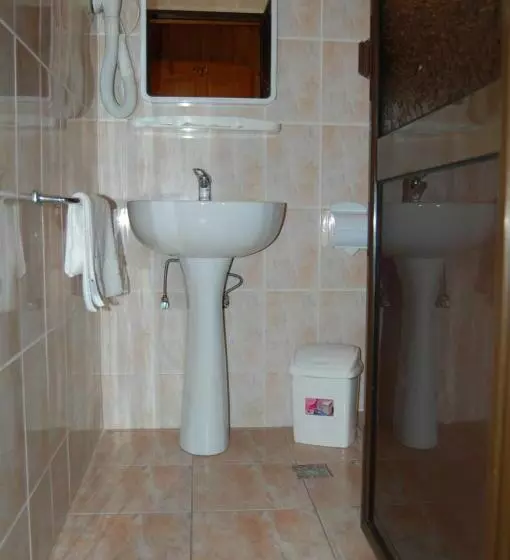 Hotelli Bucegi Portile Regatului