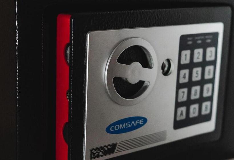 فندق Caro Boutique