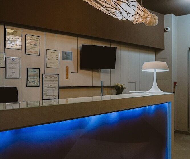 فندق Caro Boutique