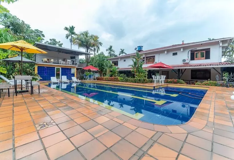 هتل Casa Baquero