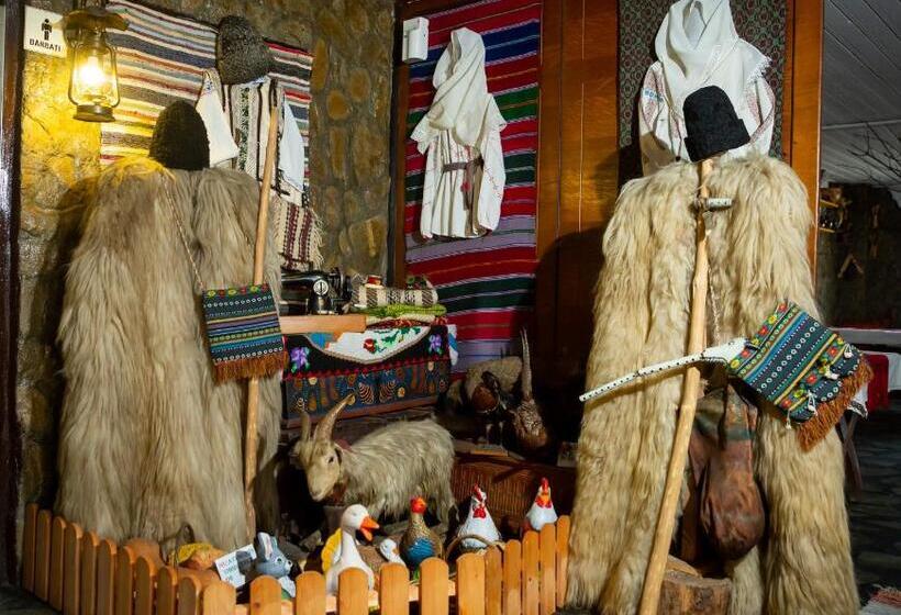 فندق Complex Turistic Moara Dragaicilor