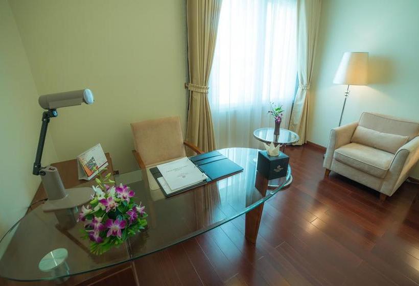 בית מלון כפרי Dara Club By Dara Airport