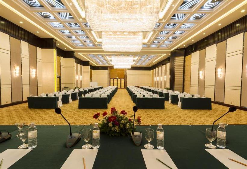 בית מלון כפרי Dara Club By Dara Airport