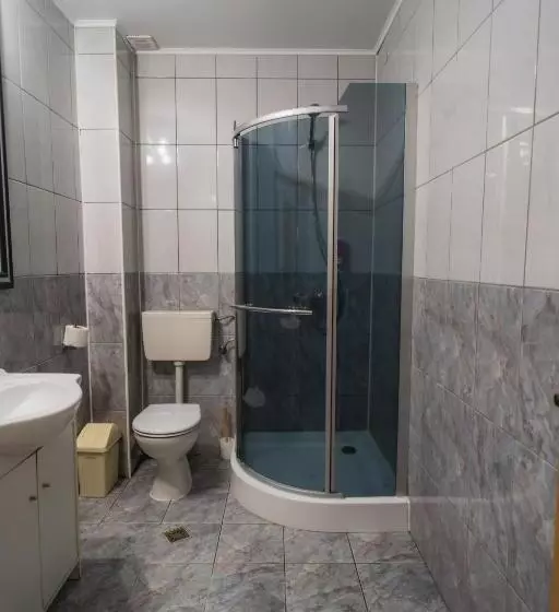 Hotel Dobsi