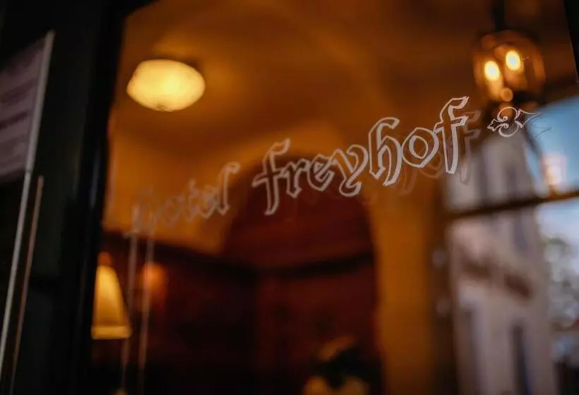 ホテル Freyhof