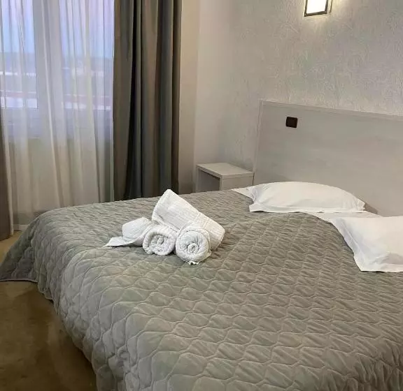 Hotel Grand Master