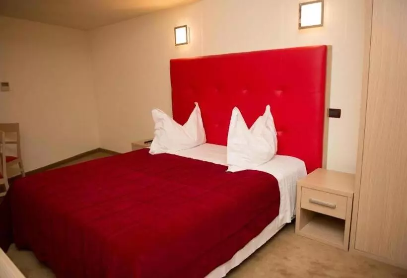 Hotel Grand Master