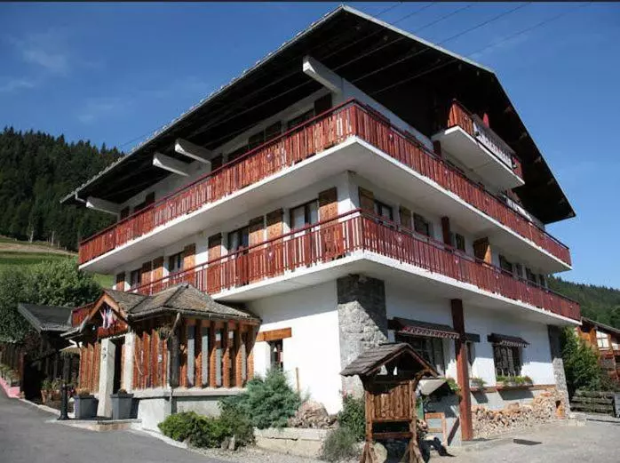 هتل Hôtel La Chaumière