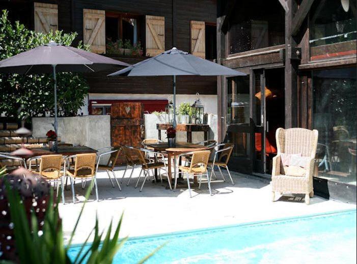 هتل Hôtel La Chaumière