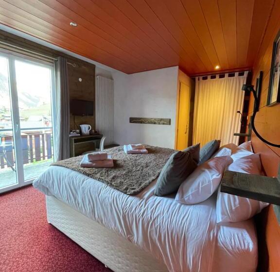 هتل Hôtel La Chaumière