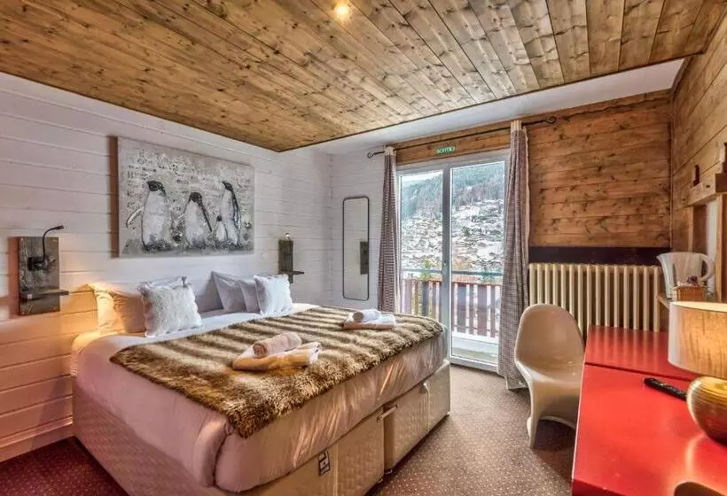 هتل Hôtel La Chaumière