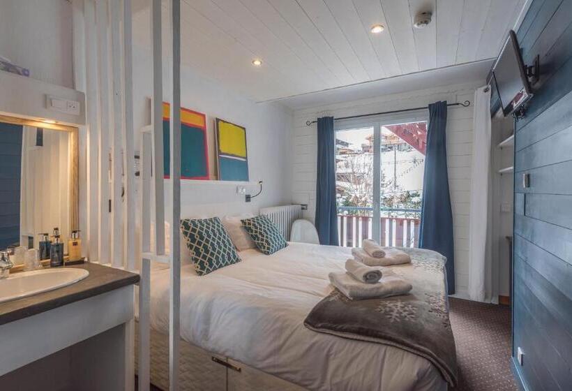 هتل Hôtel La Chaumière