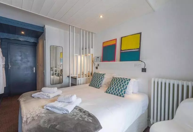 هتل Hôtel La Chaumière