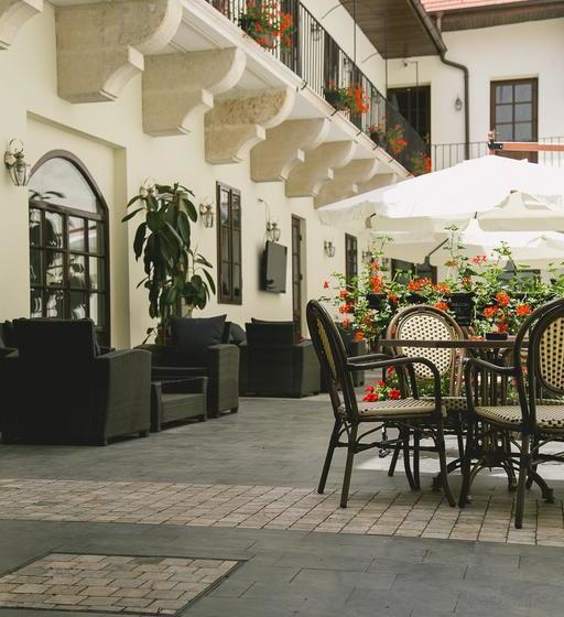 فندق Le Petit Paris