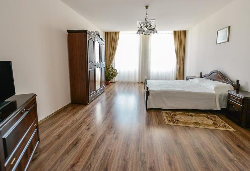 فندق Le Petit Paris