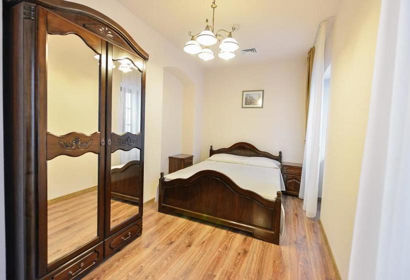 فندق Le Petit Paris