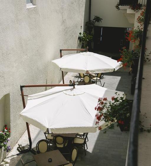 فندق Le Petit Paris