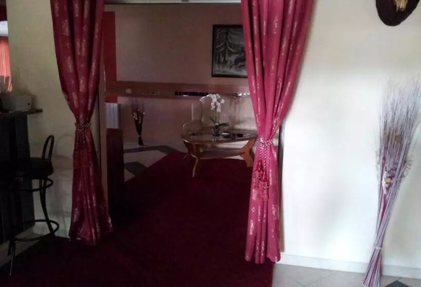 Hotelli Paradis