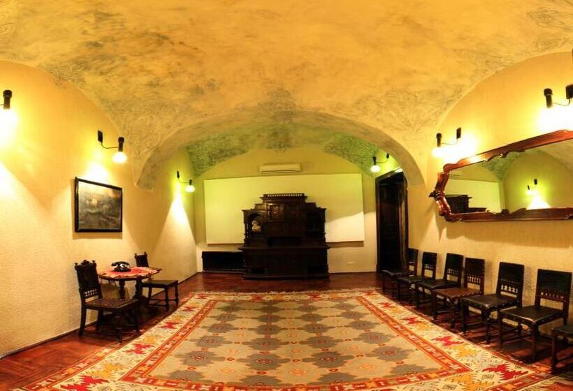 ホテル Poesis Satu Mare