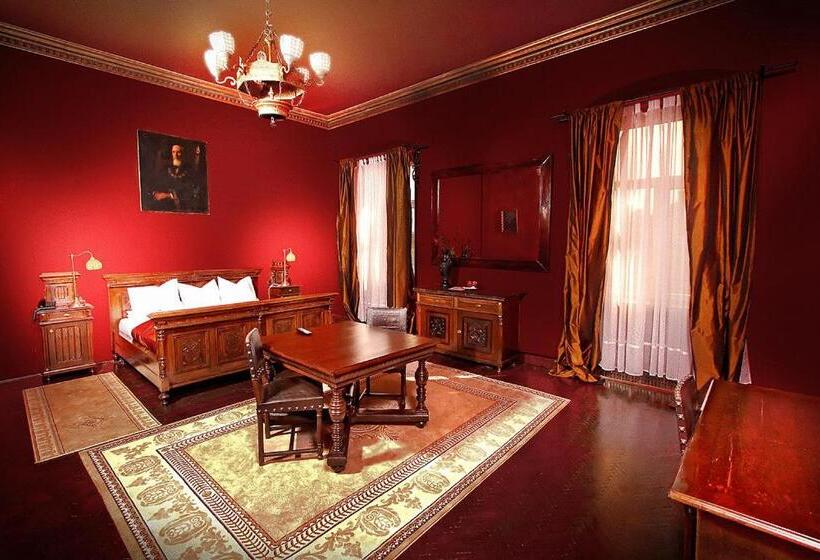 ホテル Poesis Satu Mare