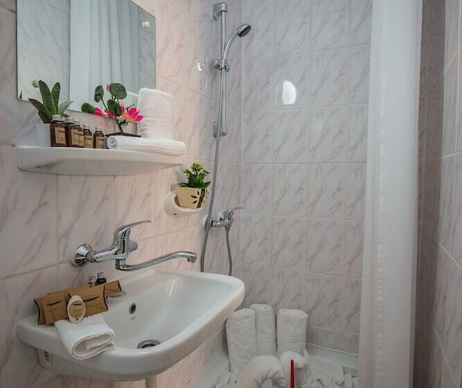 בית מלון כפרי Rina Cerbul